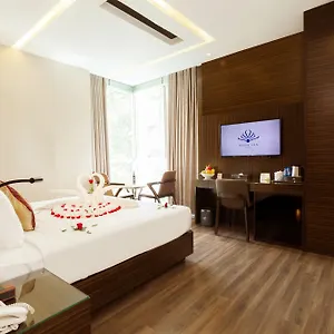 *** Otel Queen Ann Vietnam