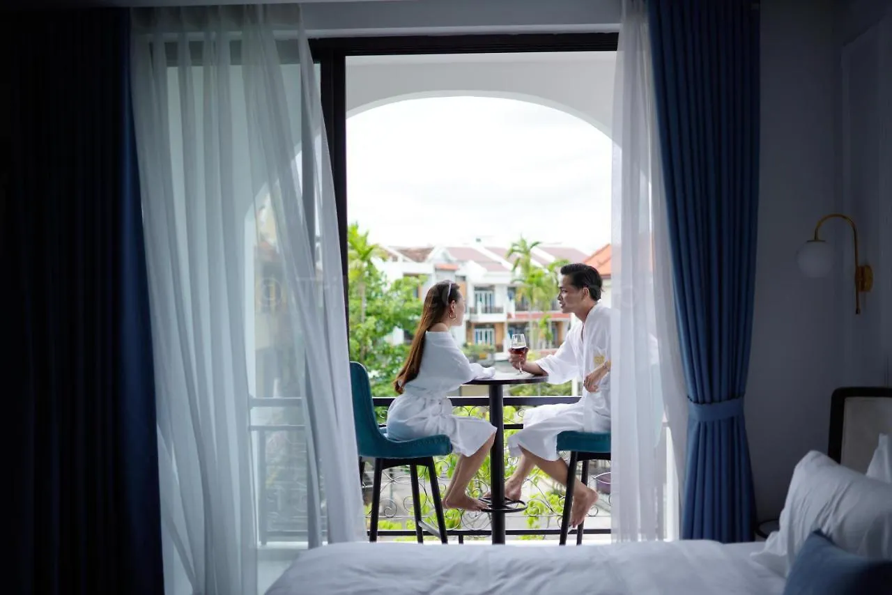 Lion King Hotel Hoi An 3*,